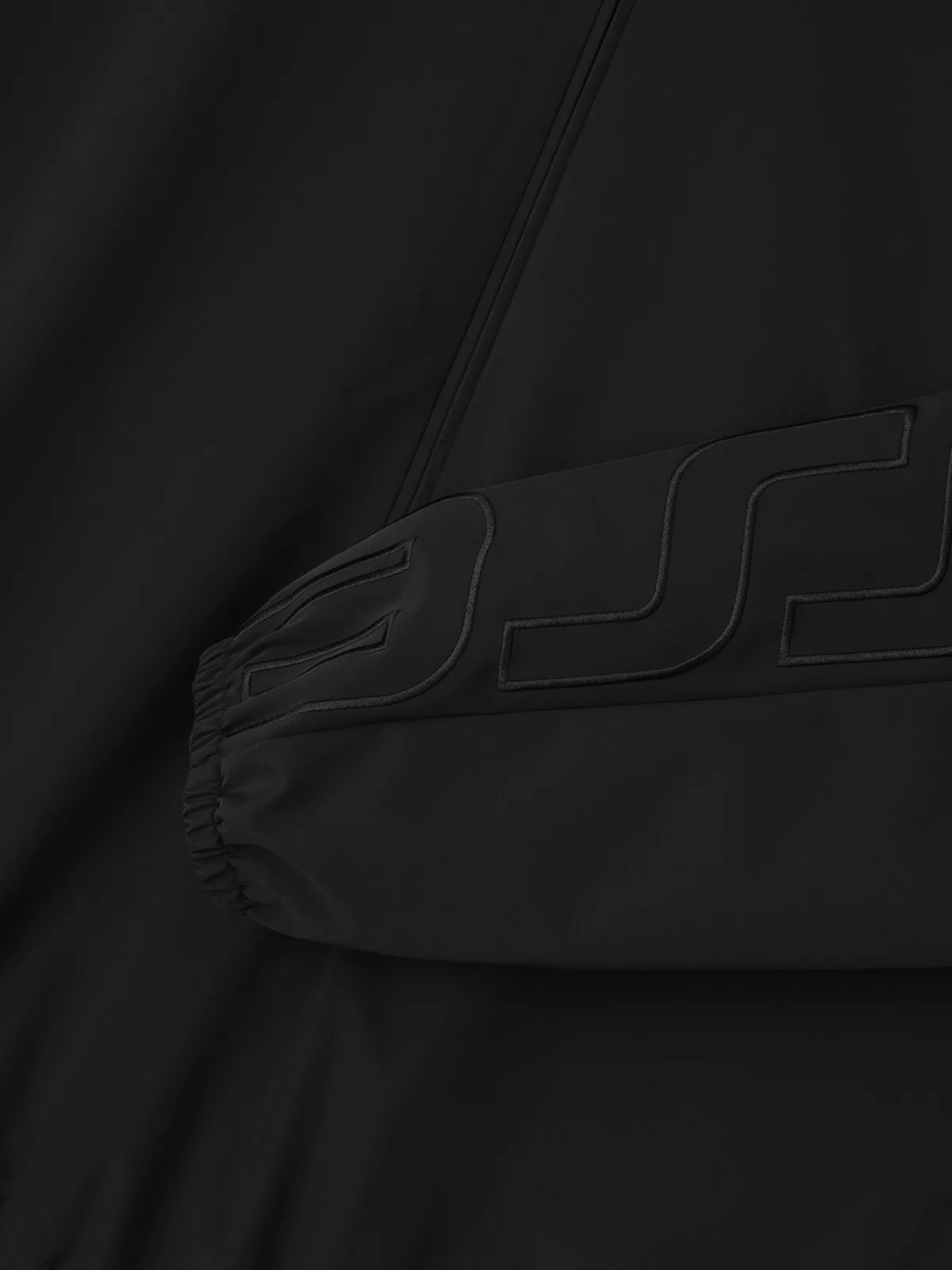 Chamarra Essentials Active Trace Half Zip Track Vintage Negro, Essentials Jacket (vista 3)