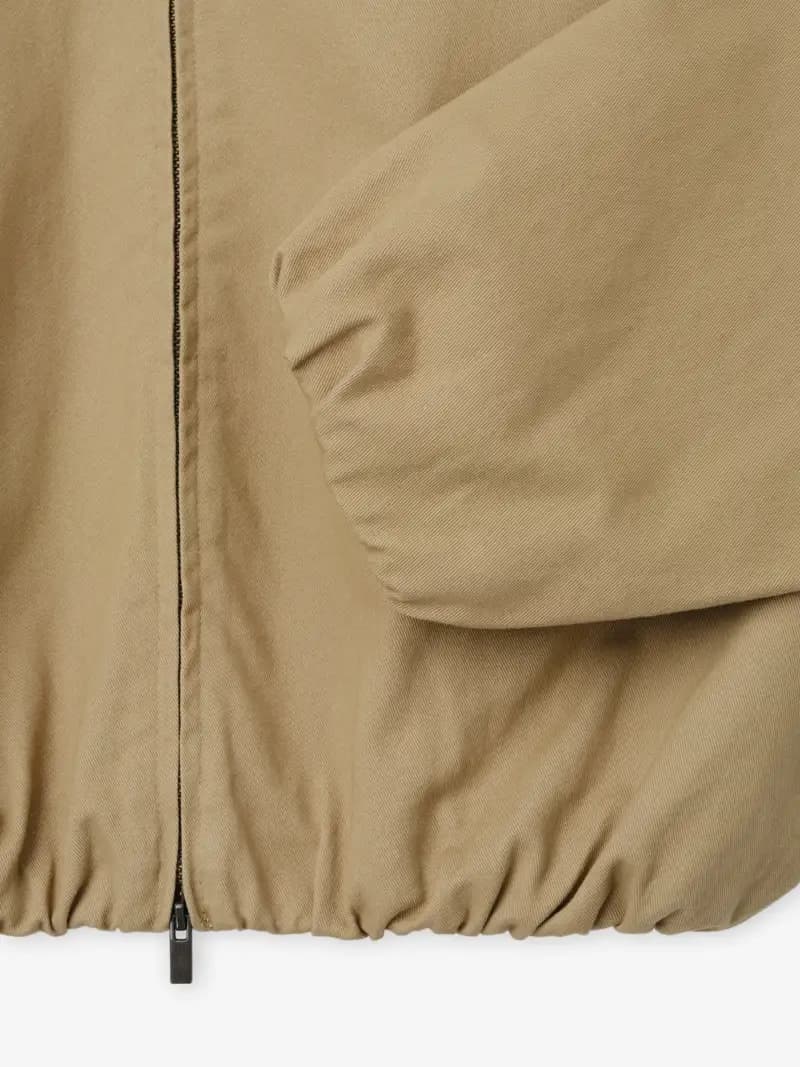 Chamarra Essentials Cotton Twill Work Duna, Essentials Jacket (vista 3)