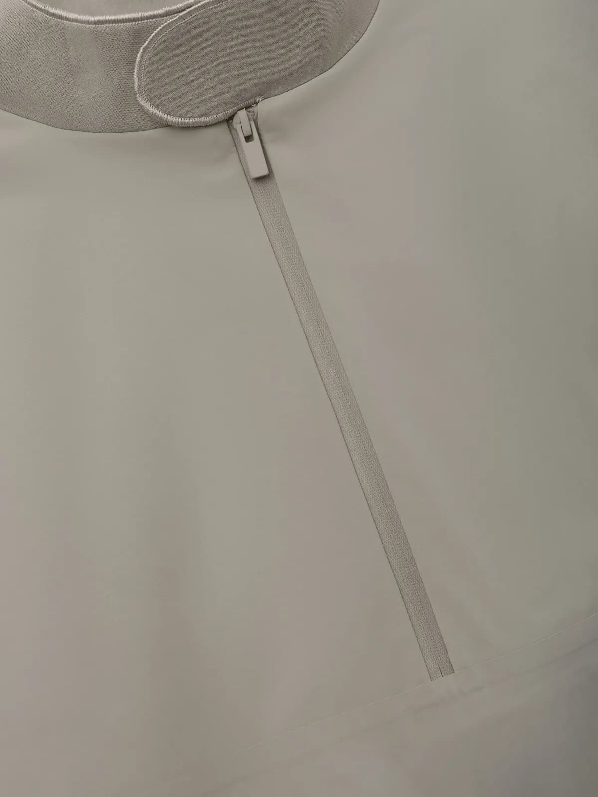 Chamarra Essentials Half Zip Track Foca, Essentials Jacket (vista 3)