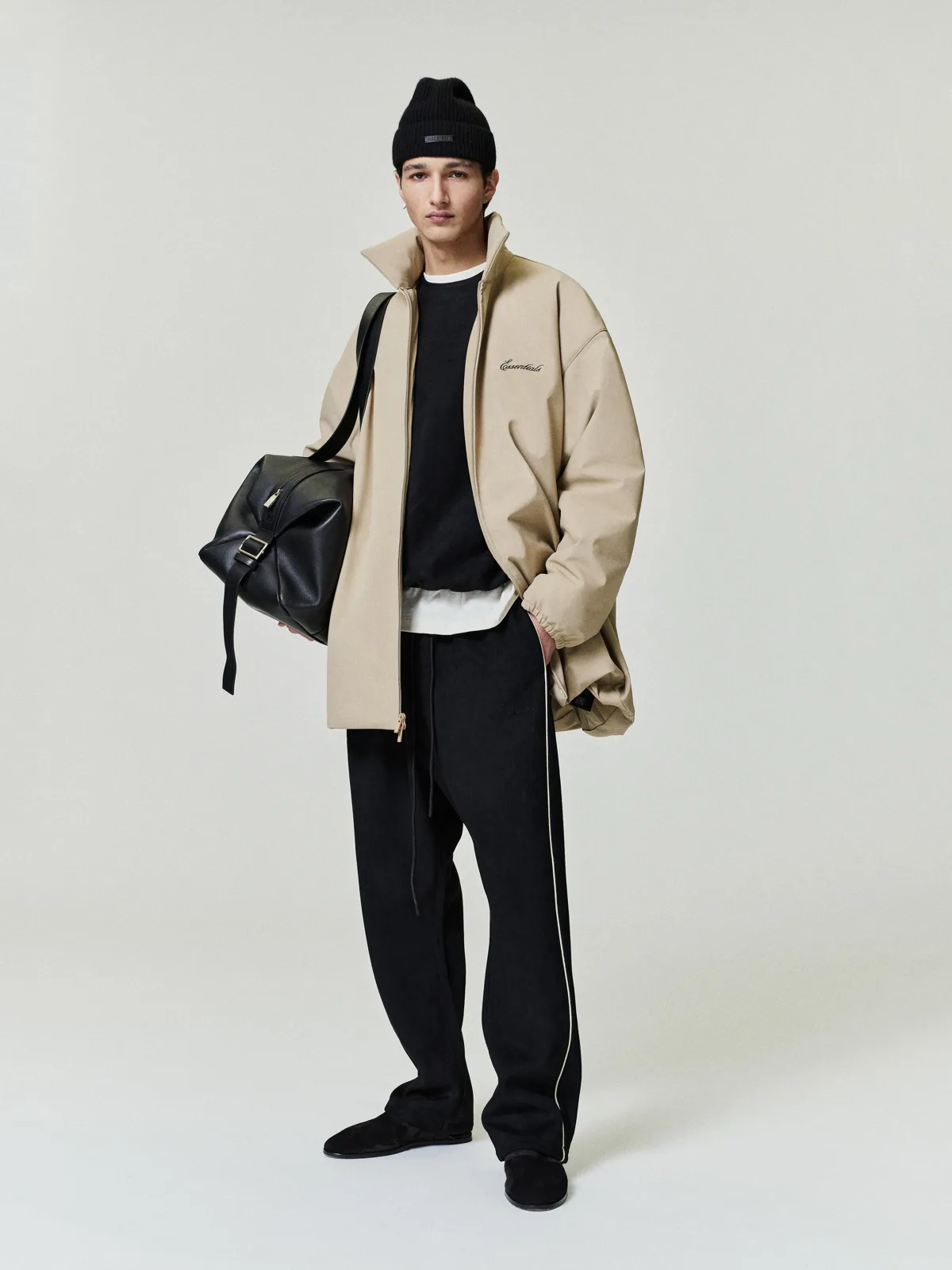 Chamarra Essentials Signature Filled Barn Duna, Essentials Jacket (vista 1)