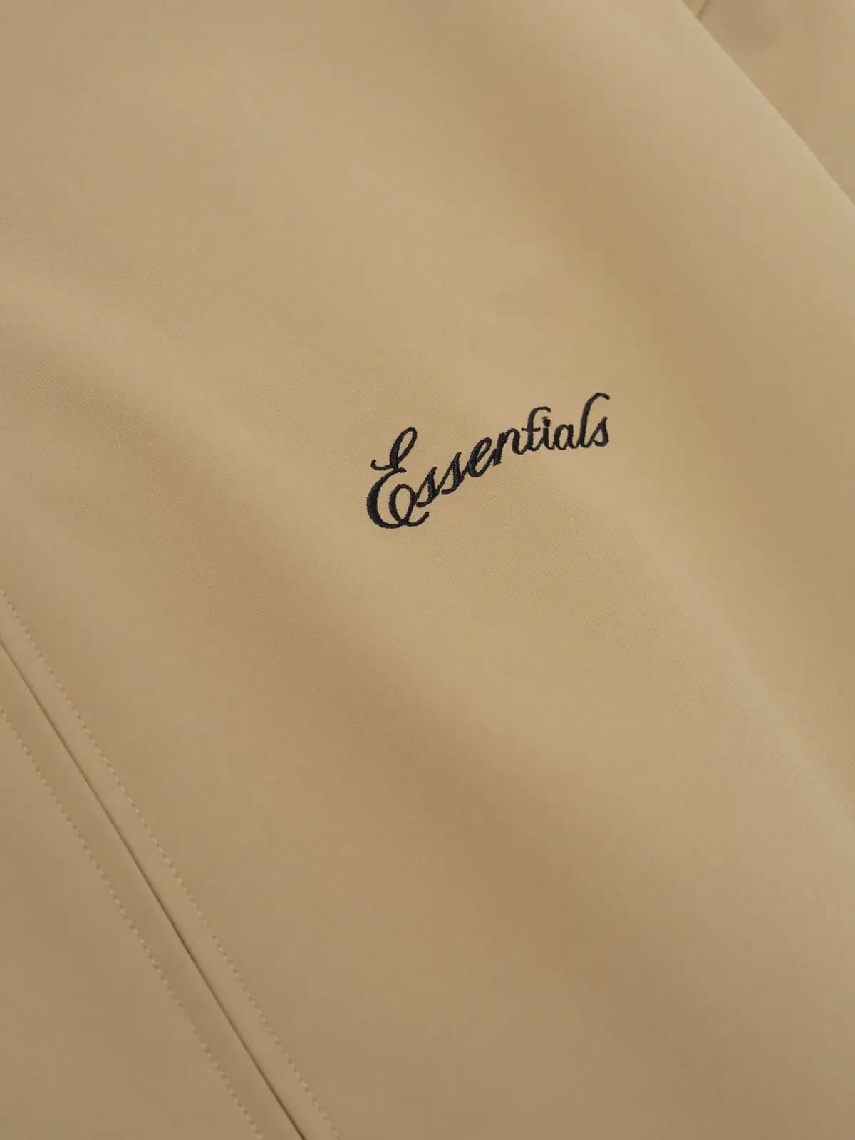 Chamarra Essentials Signature Track Duna, Essentials Jacket (vista 4)