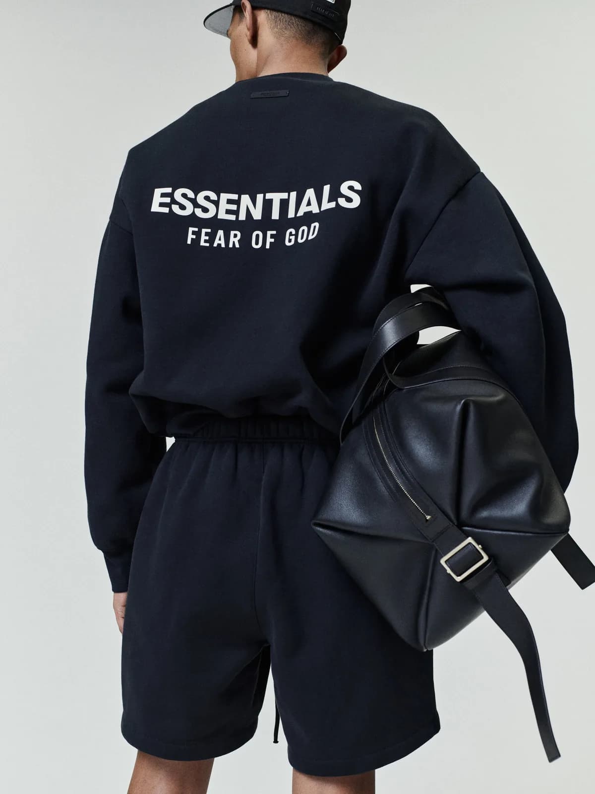 Crewneck Essentials Signature SS26 Classic Sweatshirt Vintage Negro, Essentials Crewneck (vista 1)