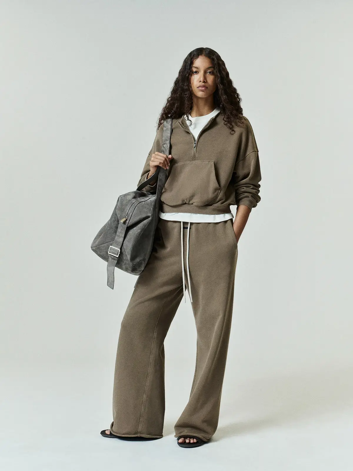 Crewneck Essentials French Terry Relaxed Half Zip Lavado Moss, Essentials Crewneck (vista 1)