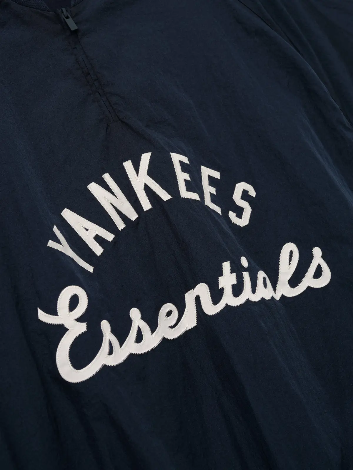 Crewneck Essentials Yankees Half Zip Pullover Oscuro Zafiro, Essentials Crewneck (vista 3)