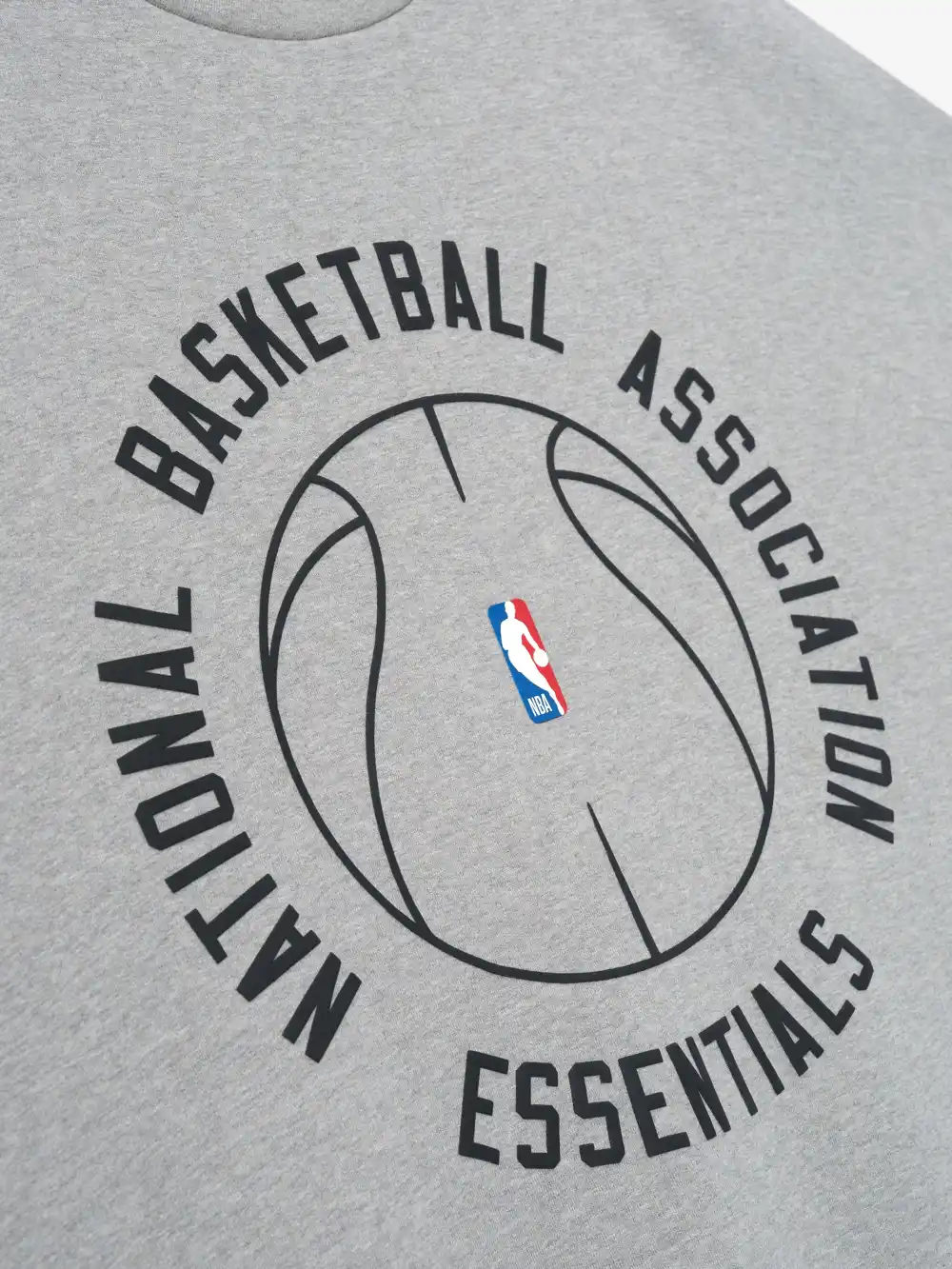 Crewneck Essentials NBA X Barkley Hendricks 90s Cemento Jaspe Oscuro, Essentials Crewneck (vista 3)