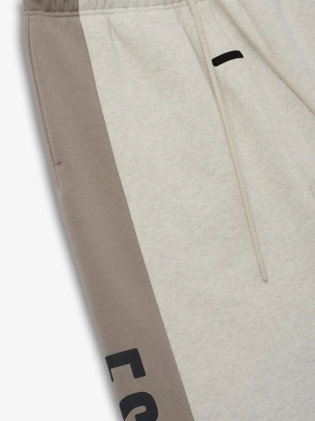 Pants Essentials Panelled Raw Cut Off Vainilla Jaspe Foca, Essentials Pants (vista 3)