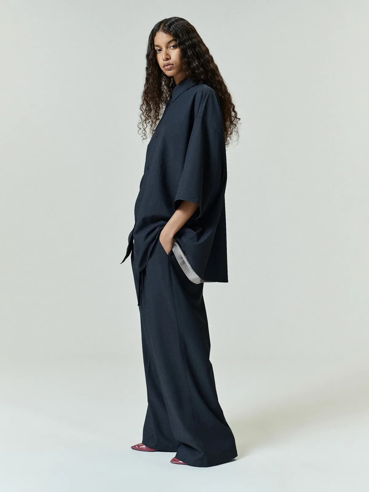 Pants Essentials Silk Blend Pleat Front Drawstring Pant Vintage Negro, Essentials Pants (vista 1)