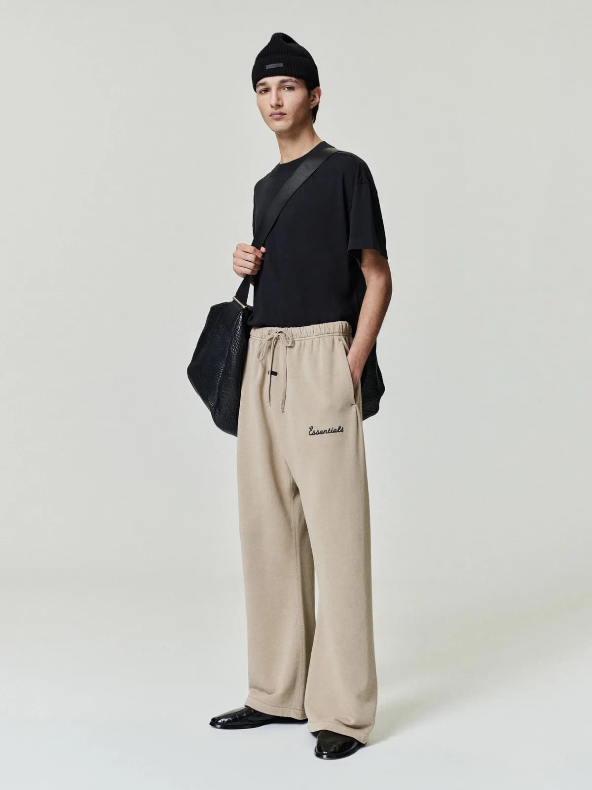 Pants Essentials Training Classic Flare Desteñido Duna, Essentials Pants (vista 1)