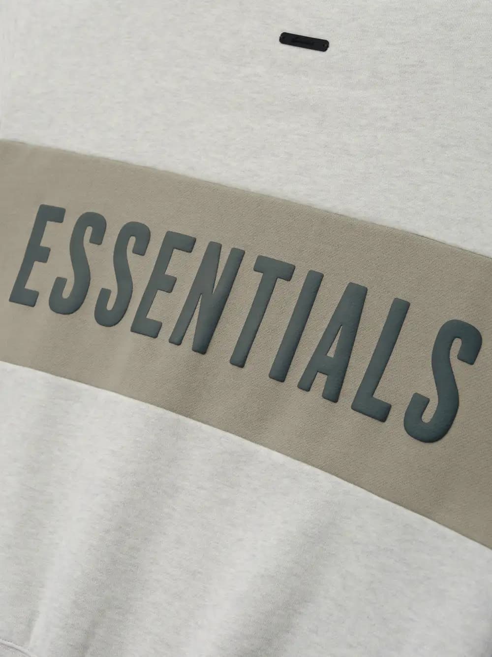 Playera Essentials Paneled Classic Sweatshirt Vainilla Jaspe, Essentials Tee (vista 4)