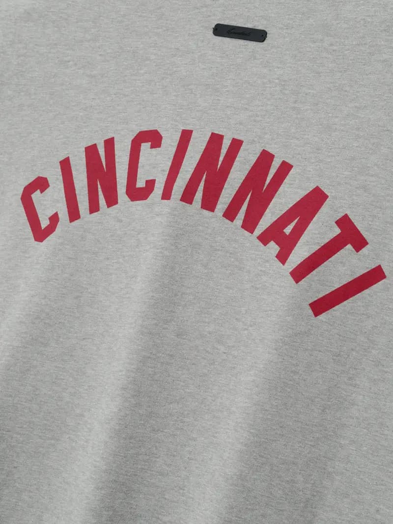 Playera Essentials Reds Merch Cemento Jaspe, Essentials Tee (vista 4)