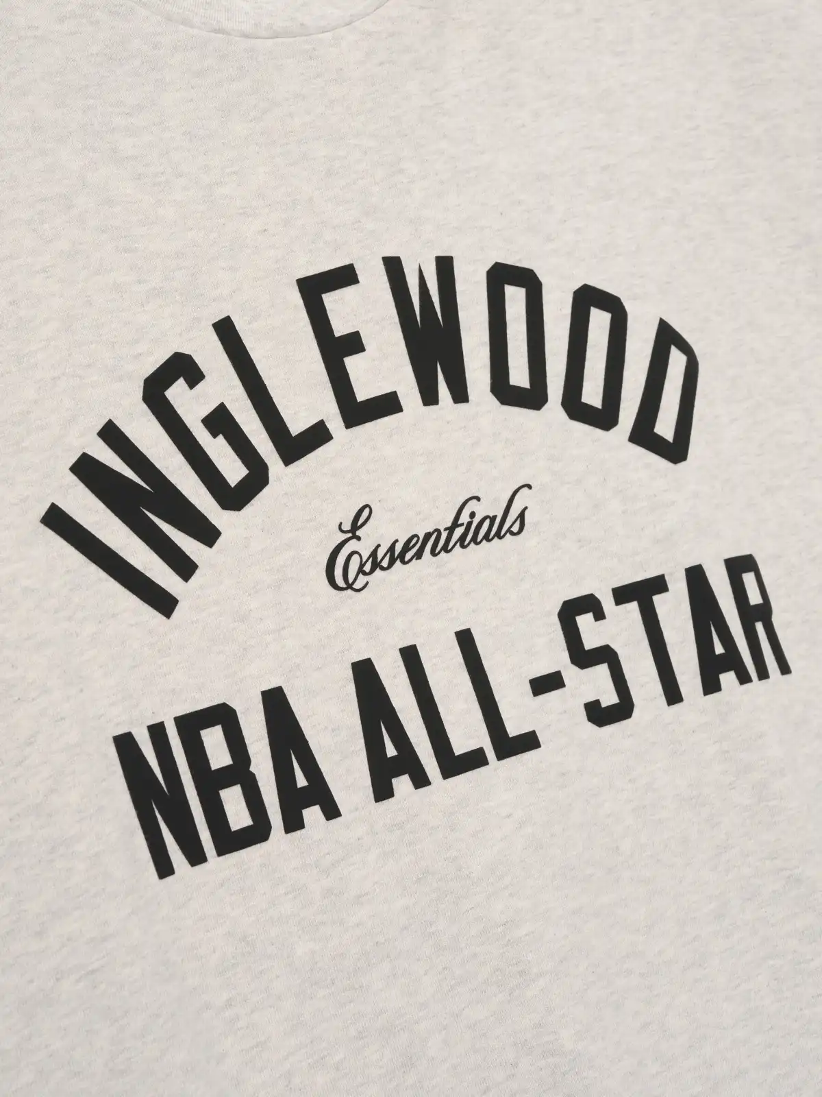 Playera Essentials Inglewood X All Star Weekend '26 90s Avena Jaspe, Essentials Tee (vista 4)
