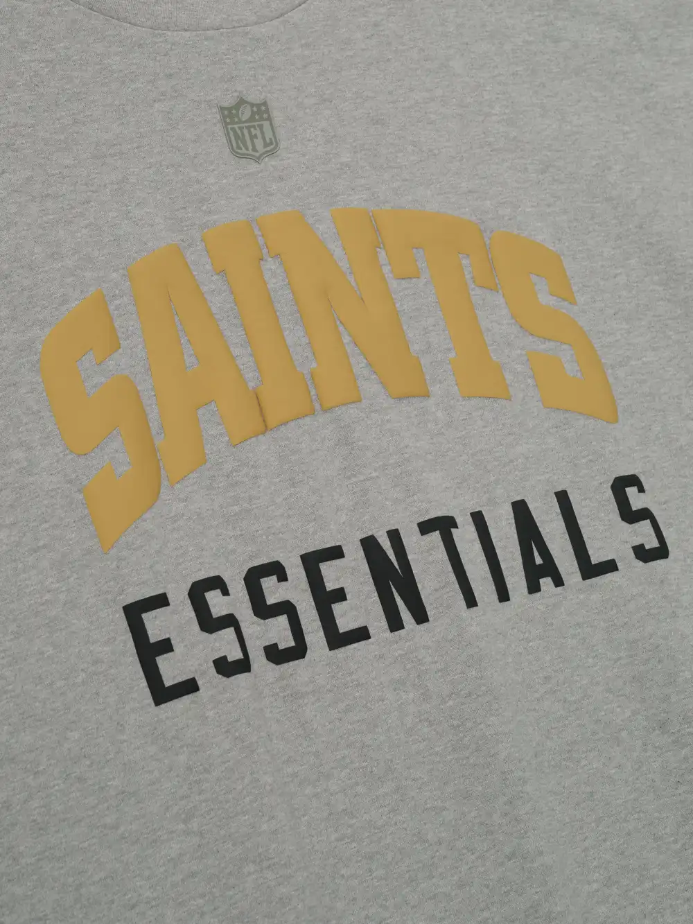 Playera Essentials Saints 90s 3/4 Sleeve Football Cemento Jaspe, Essentials Tee (vista 3)