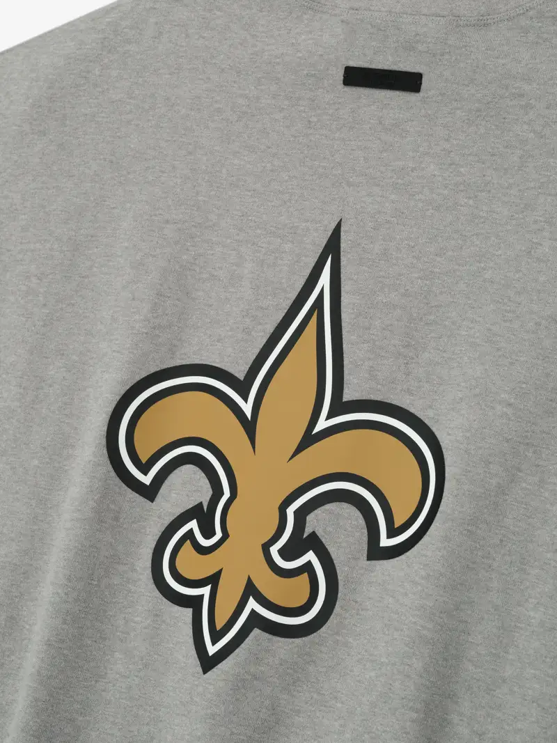 Playera Essentials Saints 90s 3/4 Sleeve Football Cemento Jaspe, Essentials Tee (vista 4)