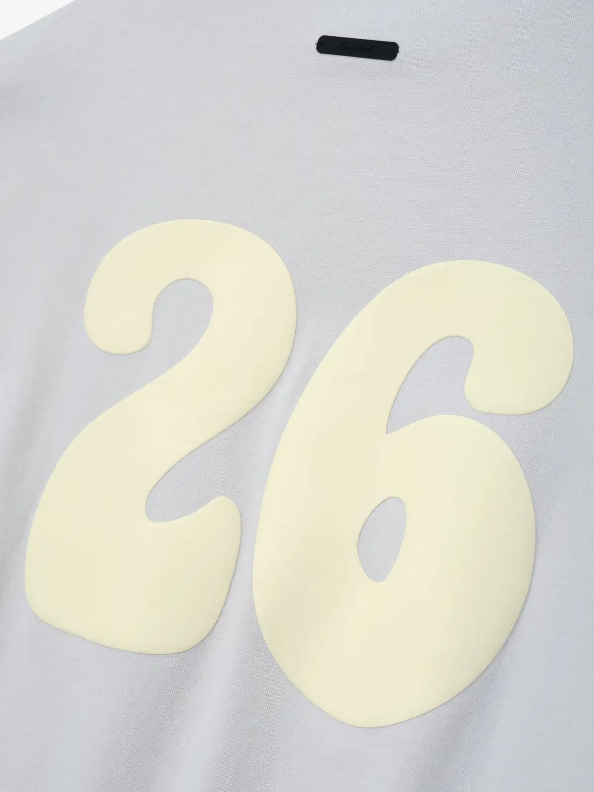 Playera Essentials Heavy Jersey Merch Boxy Fit Lavado Nublado, Essentials Tee (vista 4)