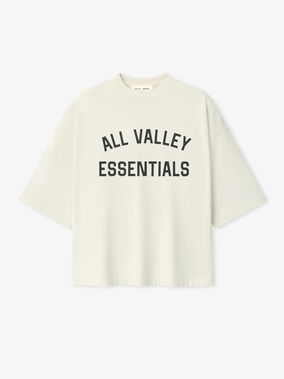 Playera Essentials Merch Boxy Fit Marfil, Essentials Tee (vista 3)