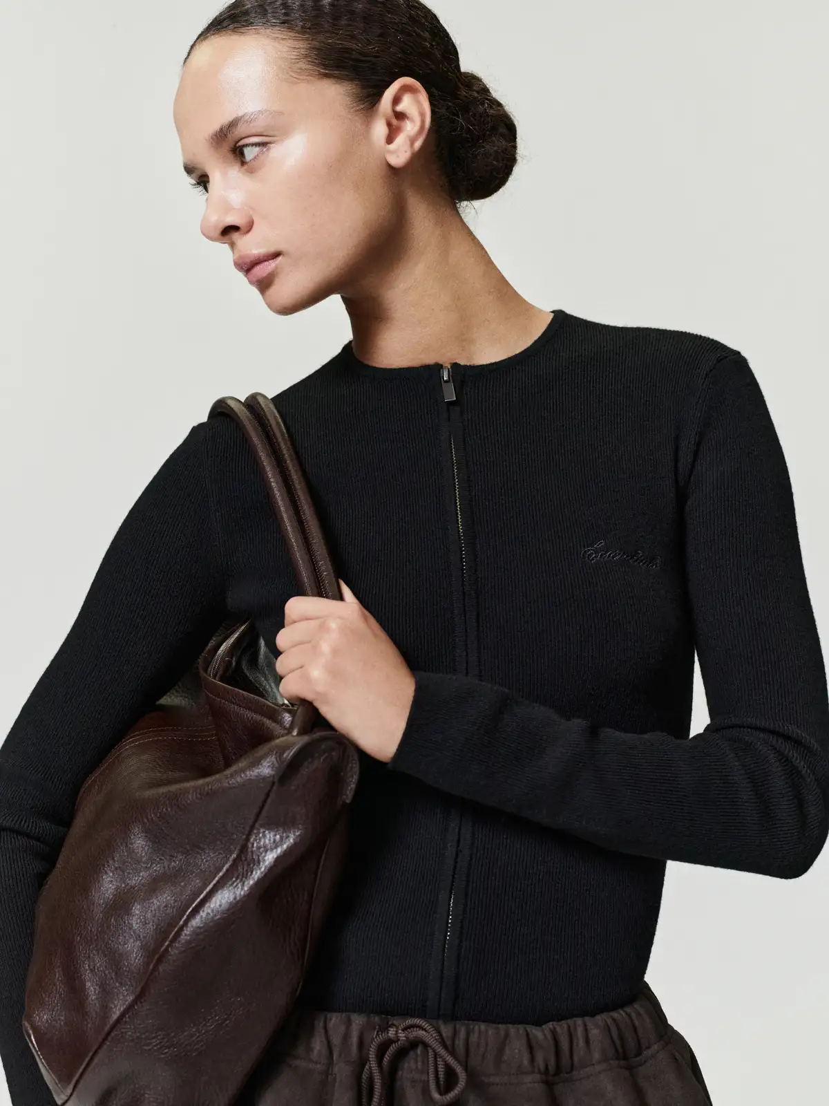 Playera Essentials Signature Rib Knit Fitted Zip Up Vintage Negro, Essentials Tee (vista 1)