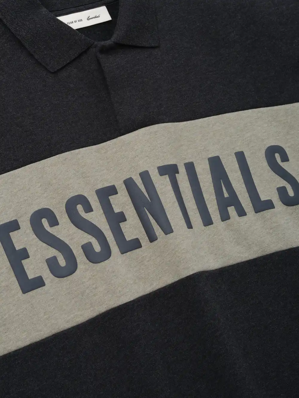 Top Essentials Cropped Panelled Acero Gris Jaspe Foca, Essentials Tee (vista 3)