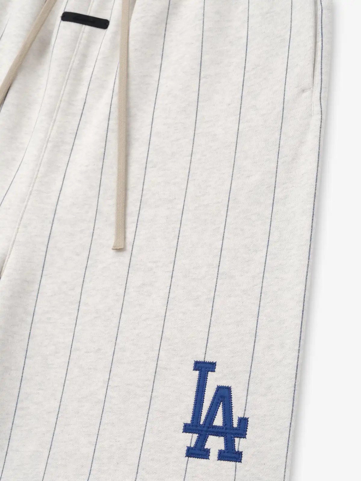 Shorts Essentials Dodgers 90's Sweatshort Avena Jaspe Oscuro Zafiro, Essentials Shorts (vista 3)