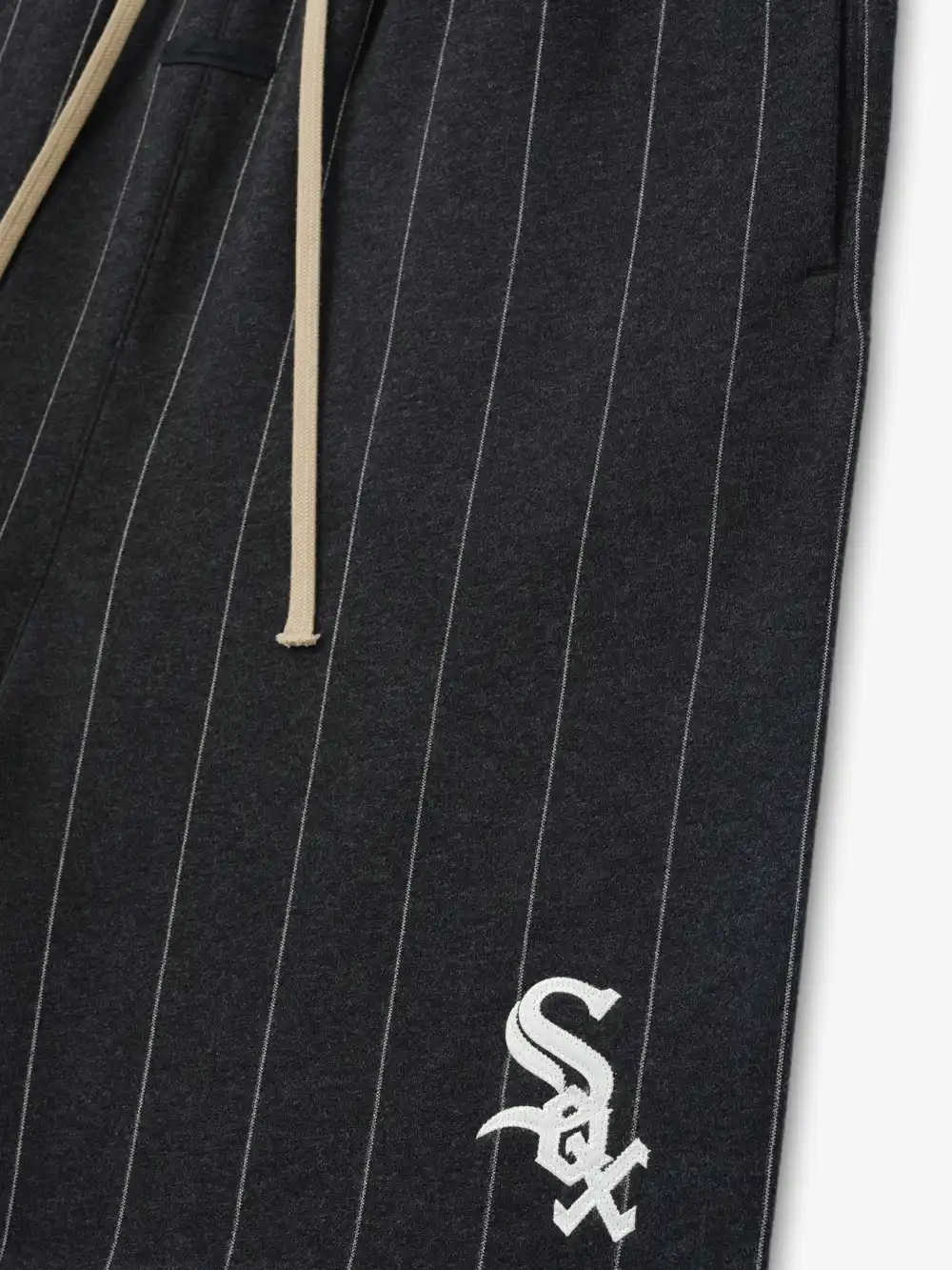 Shorts Essentials White Sox 90's Sweatshort Acero Jaspe Blanco, Essentials Shorts (vista 3)