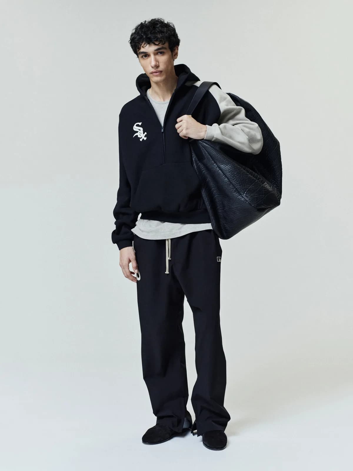 Sudadera Essentials White Sox Raglan Half Zip Sport Negro, Essentials Hoodie (vista 1)