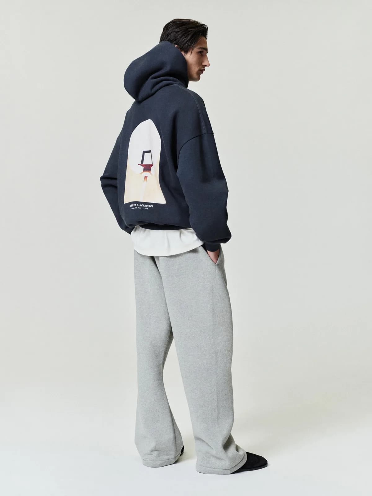 Sudadera Essentials NBA X Barkley Hendricks 90s Desteñido Negro, Essentials Hoodie (vista 1)