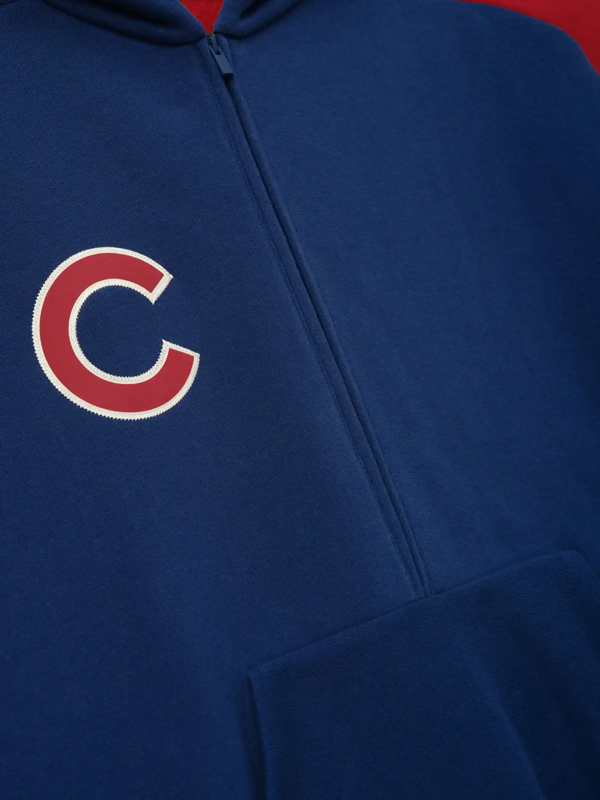 Sudadera Essentials Cubs Raglan Half Zip Sport Estate Azul Piedra Rojo, Essentials Hoodie (vista 4)